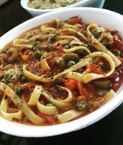 Fettucine ao Molho Vermelho